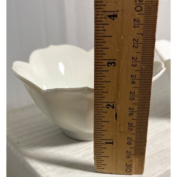 4 Petal Shaped Lotus Bowls White Ceramic Textured Minamilist Elegant Vintage - Picture 11 of 13